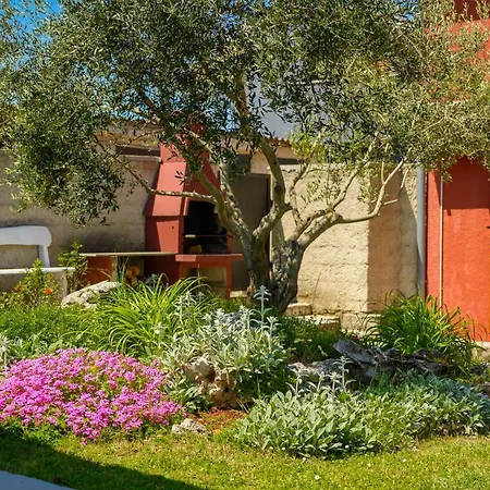 Carla Near Pula With Private Pool & Kids Playground Up To 8 Guests - Pet Friendly *