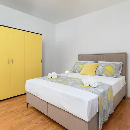 Villa Carla Near Pula With Private Pool & Kids Playground Up To 8 Guests - Pet Friendly *